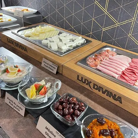 Lux Divina מלון