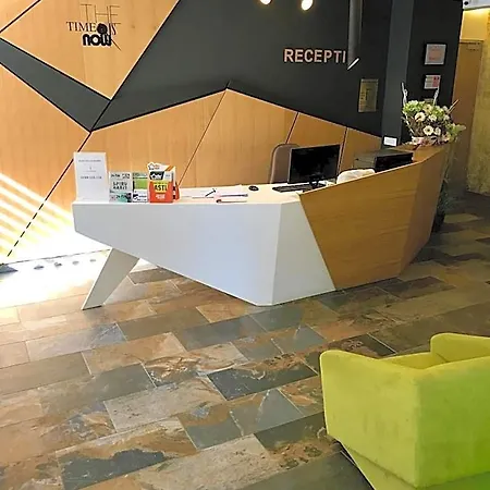 Lux Divina Hotel 3*
