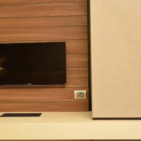 Lux Divina 3* בראשוב