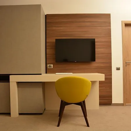 Ξενοδοχείο Lux Divina