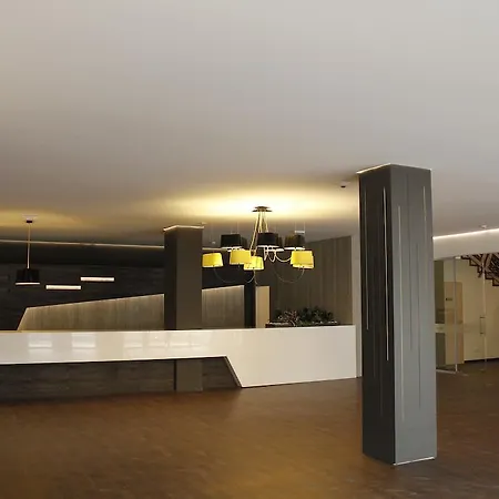 Ξενοδοχείο Lux Divina Μπρασόβ