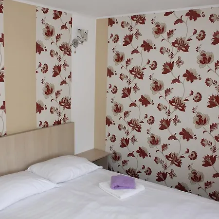 Lux Divina 3* בראשוב