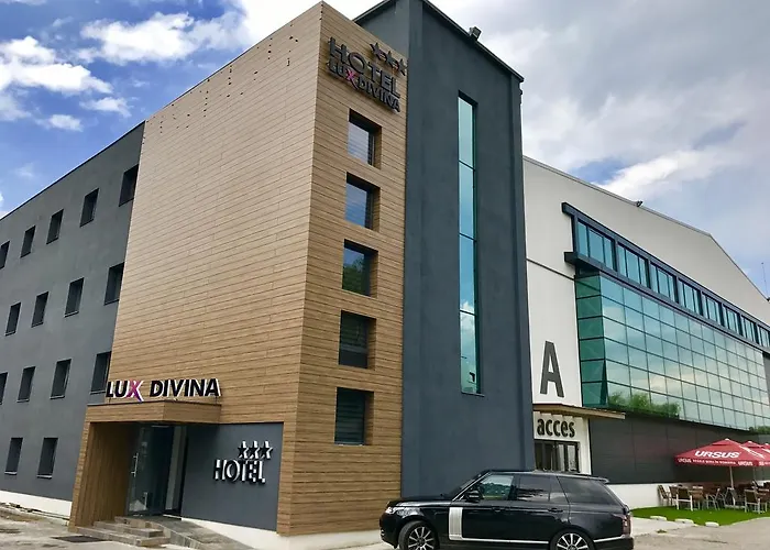 Lux Divina 3*